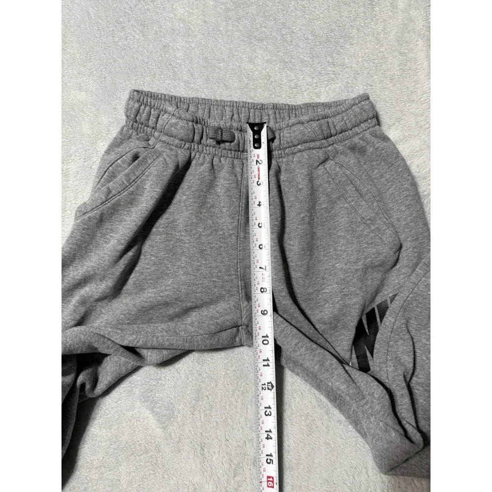Nike Sportswear Club Fleece Boys Jogger Pants Youth Large Gray Tapered CJ7863